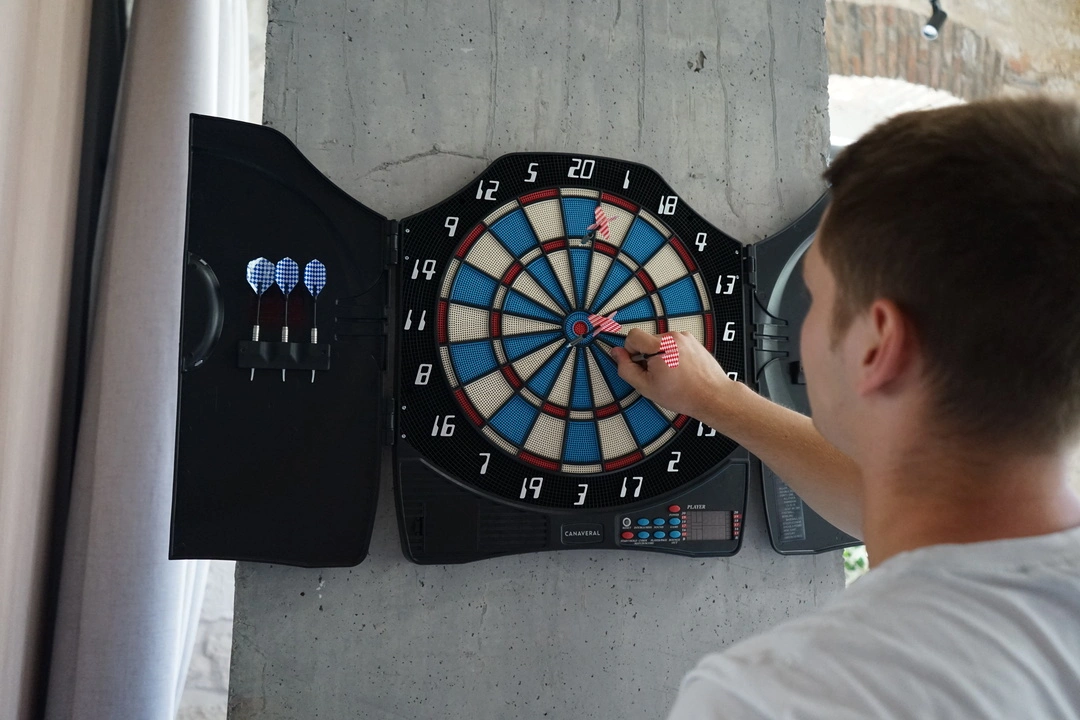 Garry-playing-darts