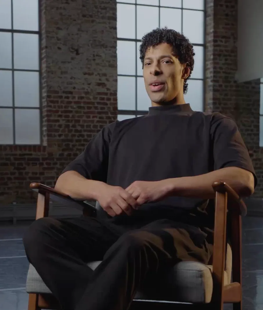 Dancers are human beings, not robots