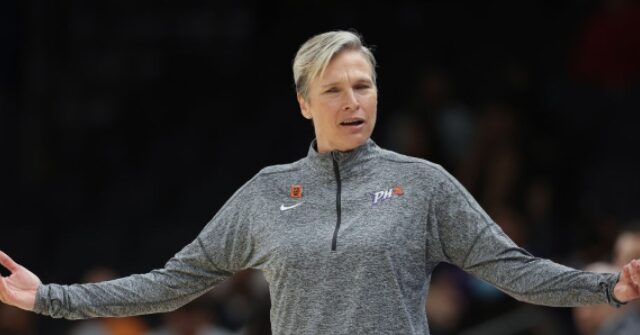 WNBA Coach Shocked that Crowd Didn't Show for Brittney Griner's Return