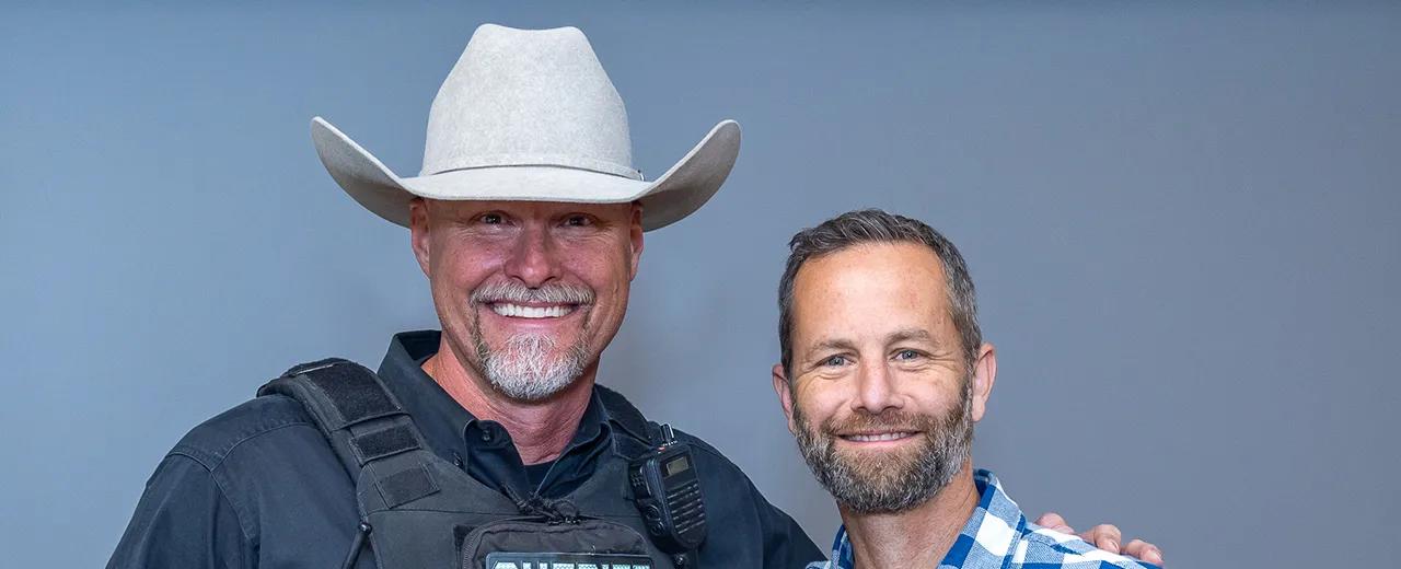 Arizona families given 'glimmer of hope' at Kirk Cameron, Sheriff Mark Lamb book event: 'God will win'