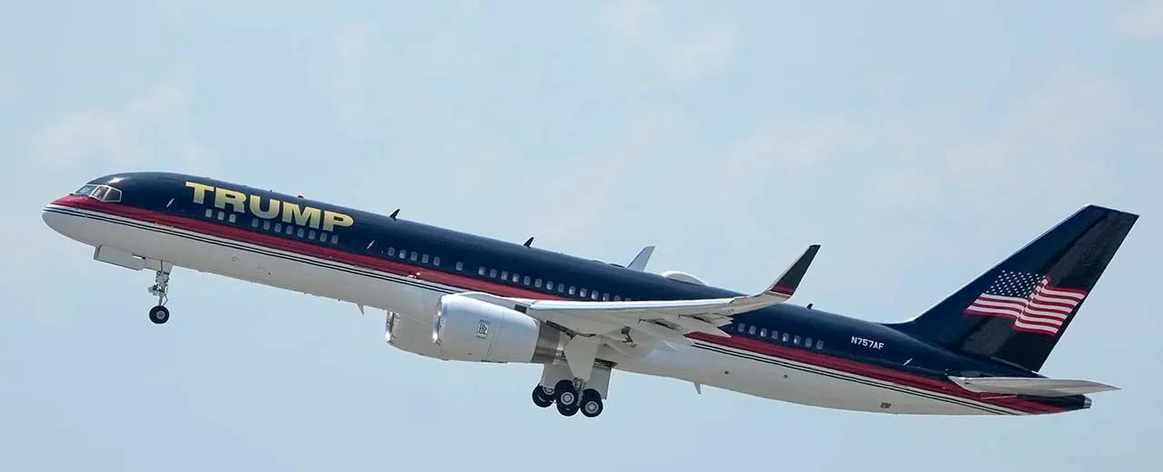 'Trump Force One' lands in New York ahead of former president's day in court