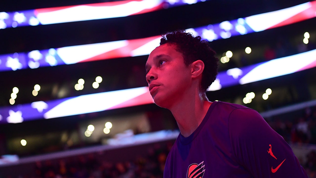 Brittney Griner discusses national anthem stance in return: ‘I definitely want to stand’