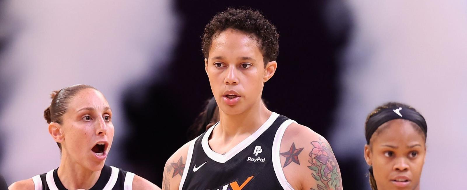 Brittney Griner And Teammates Reportedly Harassed At U.S. Airport