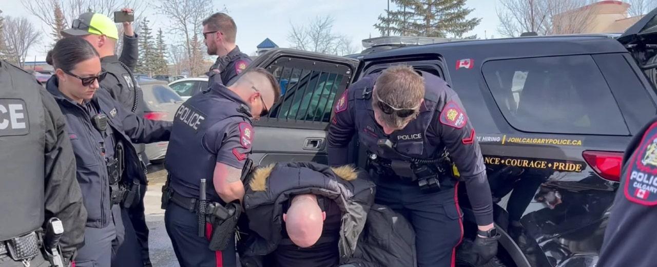 Pastor spends Easter in jail after another arrest at drag queen event