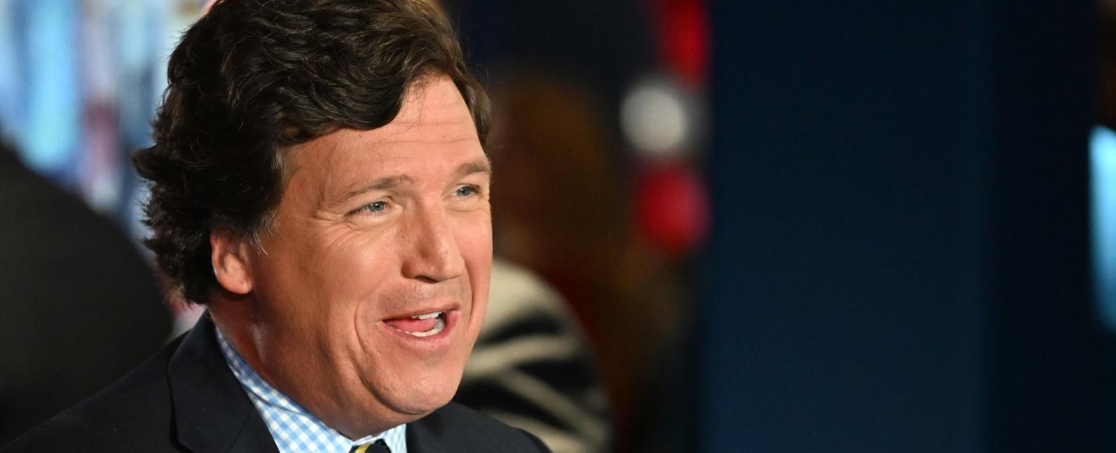 Tucker Carlson Seen Publicly ‘Howling In Laughter’ Despite Corporate Media Attempt To Destroy Him