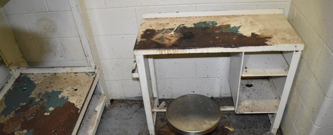 Georgia inmate eaten alive by bugs in conditions 'not fit for a deceased animal,' family attorney says