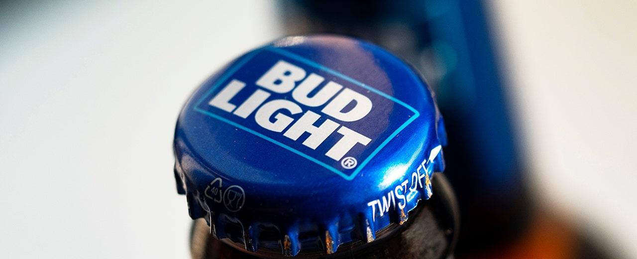 New Bud Light ad ridiculed up and down social media: 'They're trying so hard'