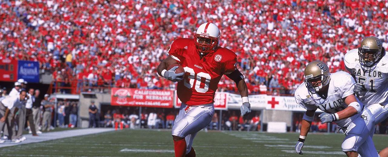 Former Nebraska and CFL star Dahrran Diedrick dies following cancer diagnosis: 'Leaves us far too young'
