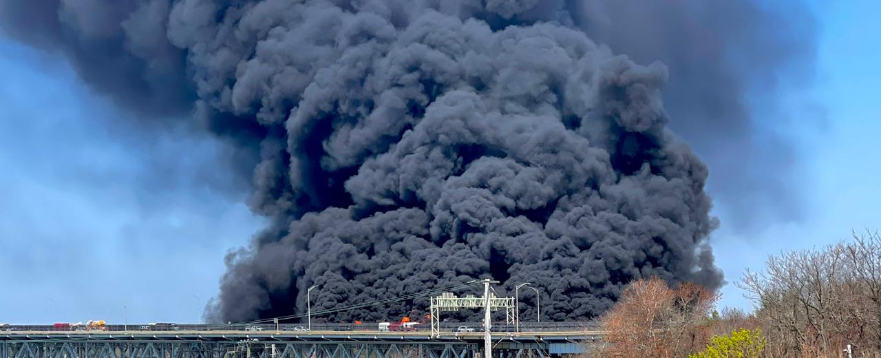 Fiery Connecticut fuel truck crash on I-95 bridge leaves 1 dead, others injured
