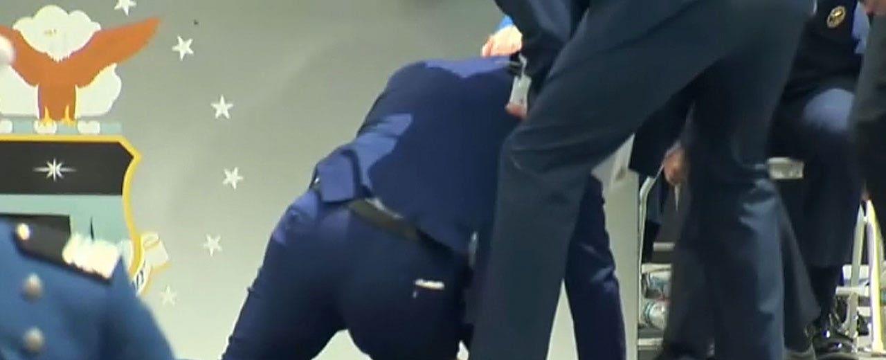 Biden tumbles during Air Force commencement ceremony
