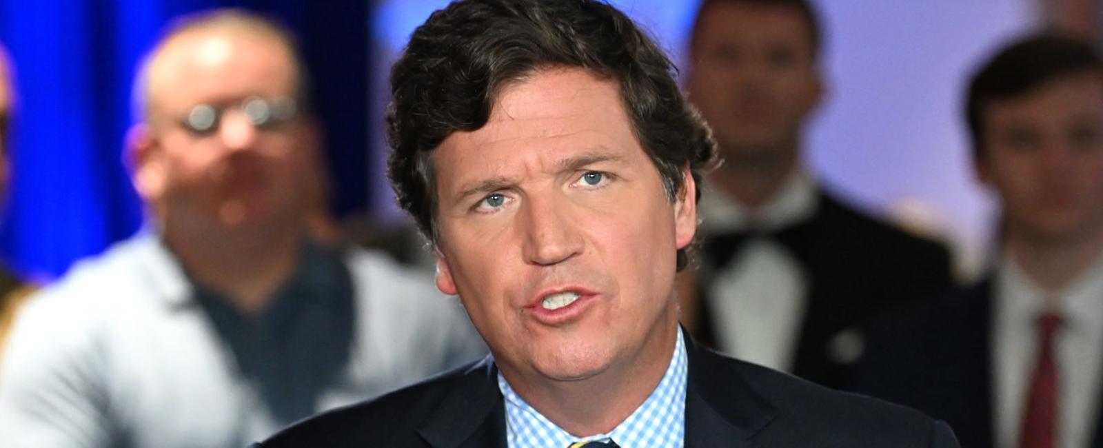 ‘Tucker Carlson Tonight’ Replacement Drops In Key Age Demo Ratings On First Night