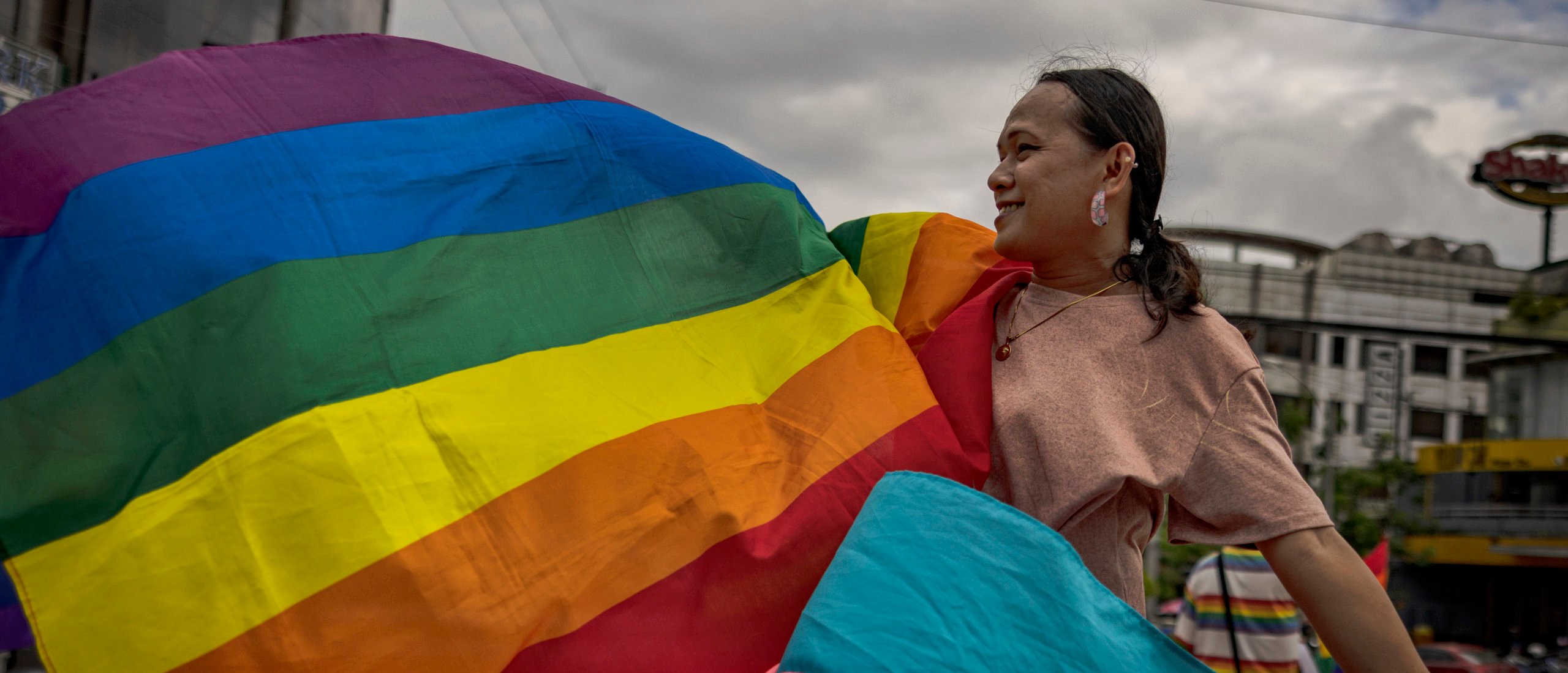 ‘Mocking Women’: Glamour Magazine Blasted For ‘Pregnant Male’ Cover Model