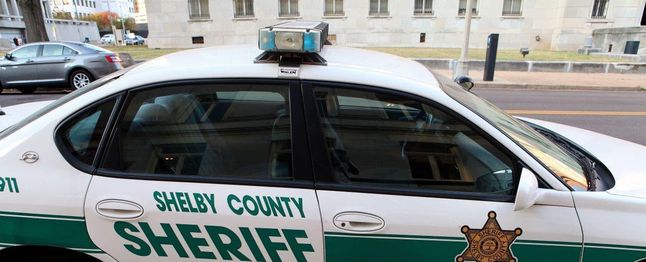 Tennessee man charged with felony reckless endangerment after returning fire on armed auto thieves