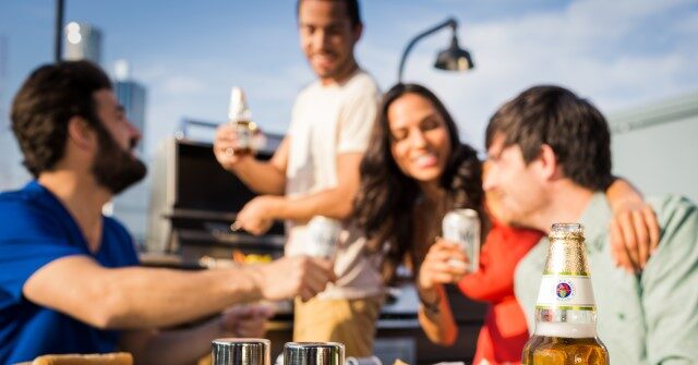 ‘King of Beers’ Bud Light Replaced on Throne -- Modelo Especial Reigns