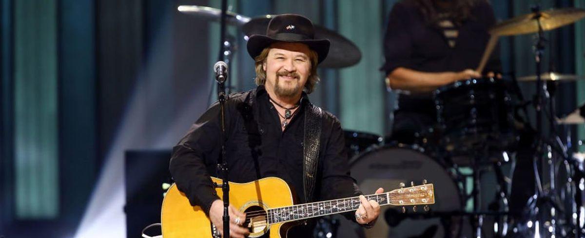 Travis Tritt drops Anheuser-Busch from tour — and makes key observation about who now owns the company