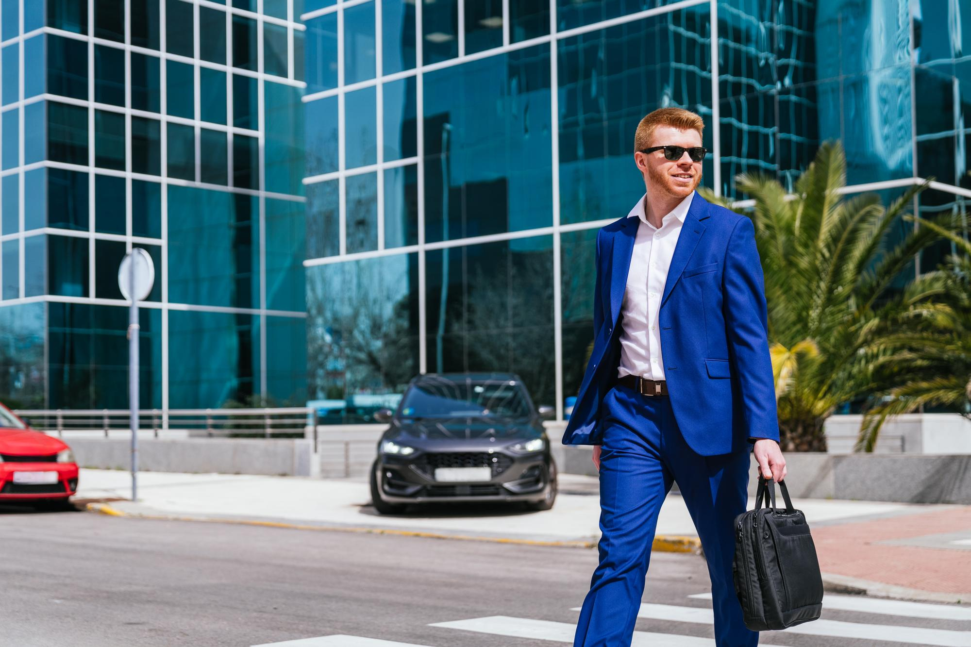 Executive Travel: Luxury Limos for Miami Business