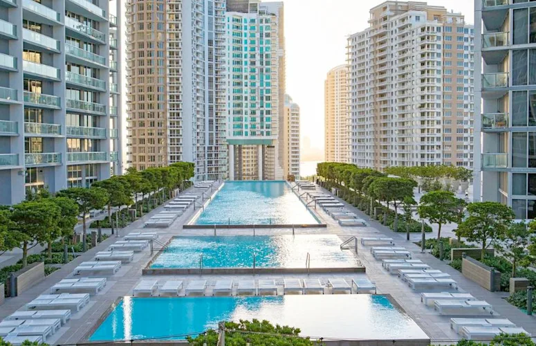 W Miami