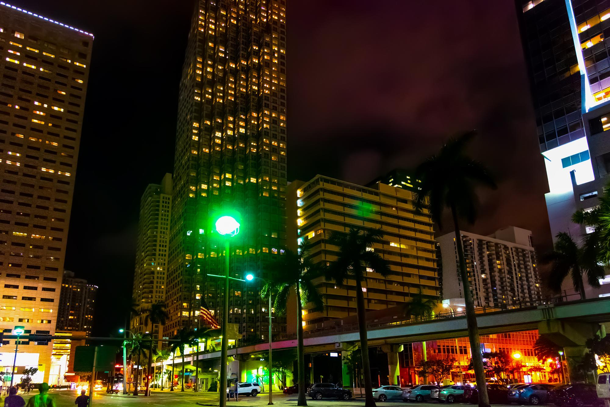 Nightlife Tours: Experience Miami in a Limo