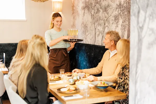 Avenue43 - serveerster