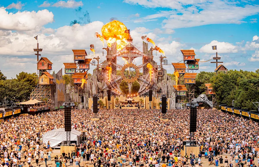 Dominator