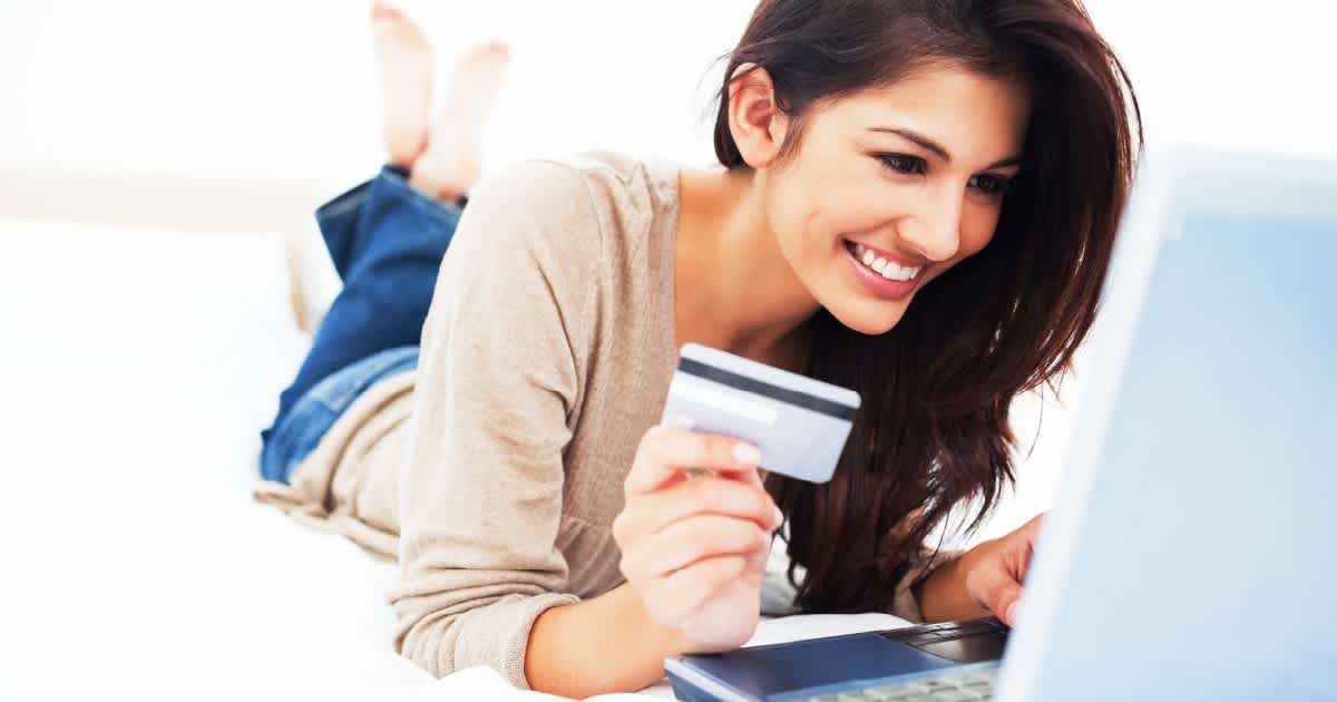 Woman with credit card 