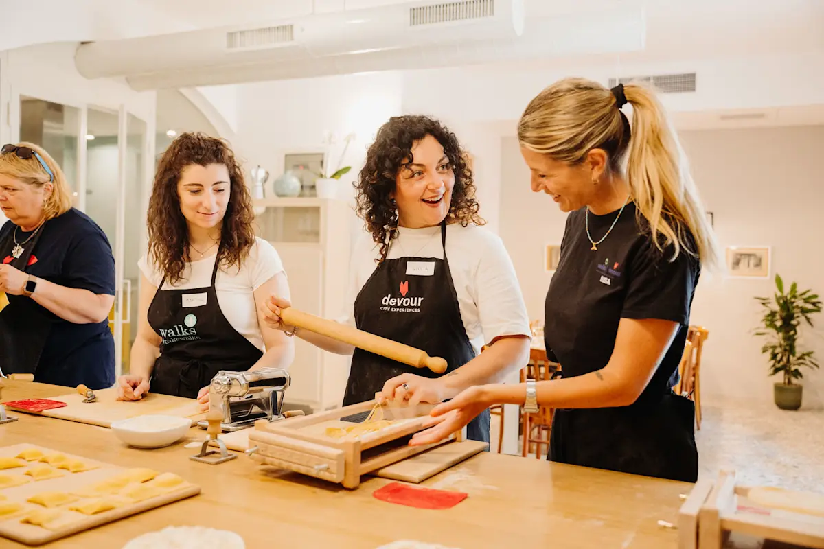 Rome Pasta-Making Class: Cook, Dine & Drink Wine with a Local Chef