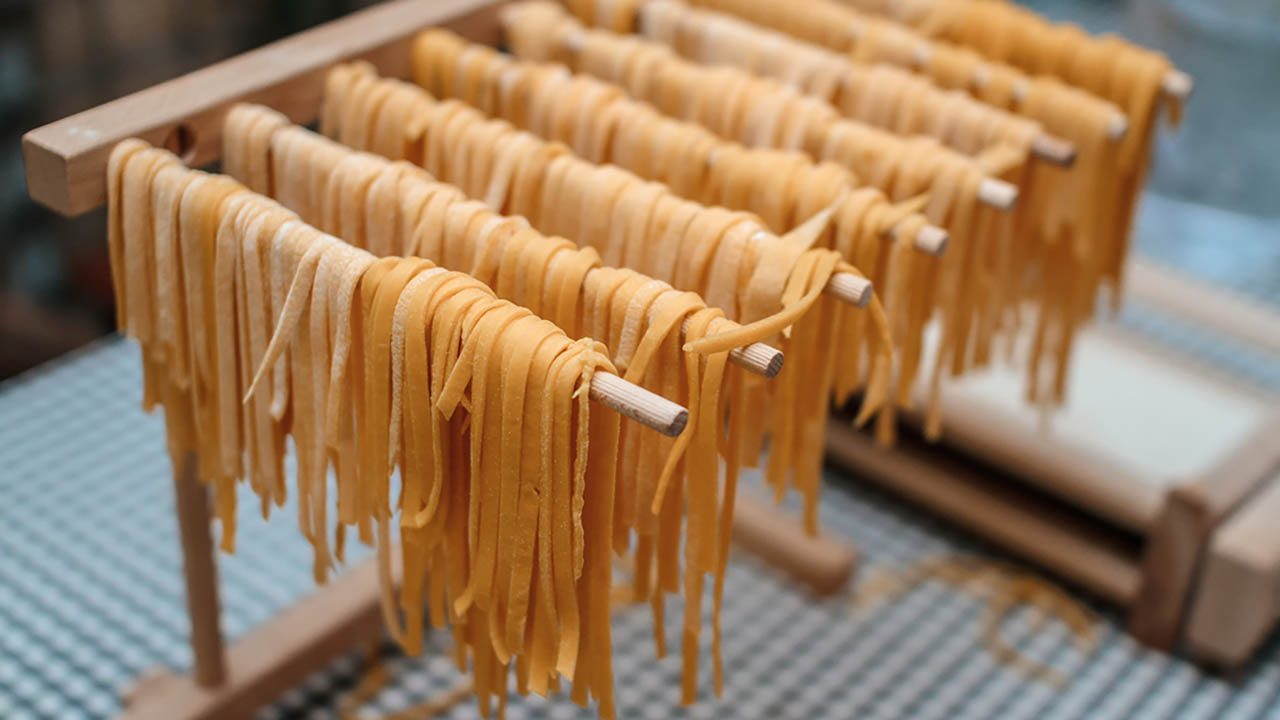 How to Make Pasta, Cooking School