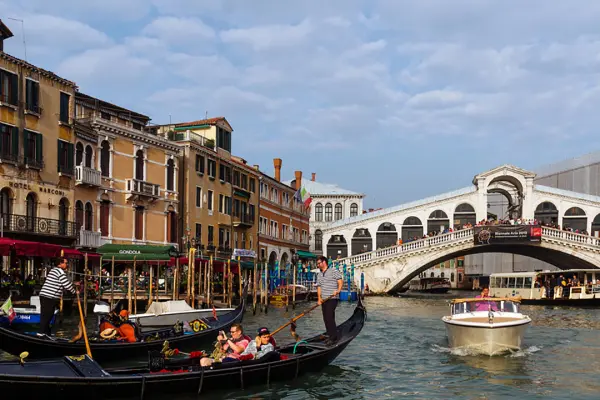 What are the best things to do in Venice?