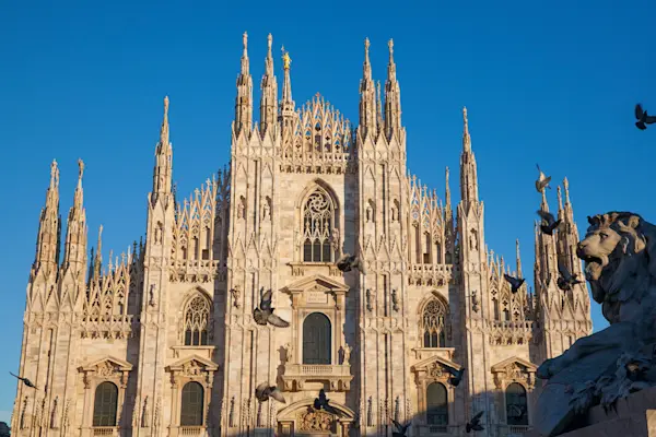 What are the top things to do in Milan? 