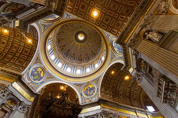 St. Peter’s Basilica Tour with Dome & Crypts | Walks of Italy