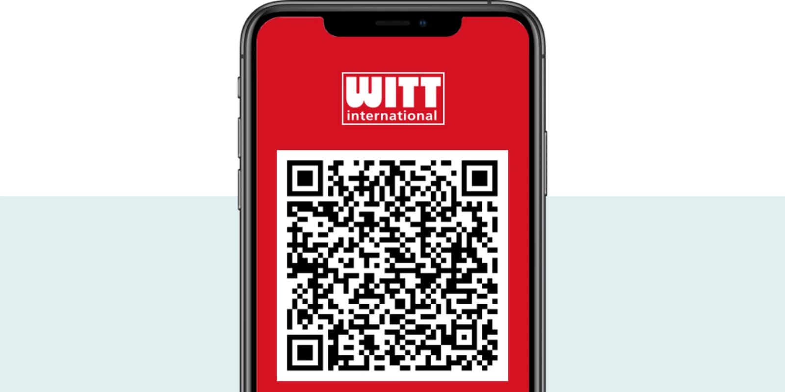 Smartphone zobrazující QR kód na červeném pozadí s textem „Sieh an!“ nahoře.