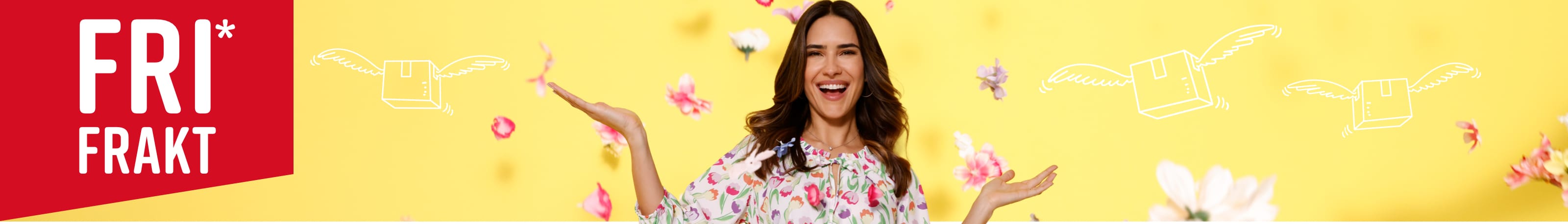 En modell i blommig blus håller båda händerna åt sidorna framför en gul bakgrund. Färgglada blomblad och små vita paket med vingar svävar runt henne. Text i bilden: 'Fri FRAKT'.