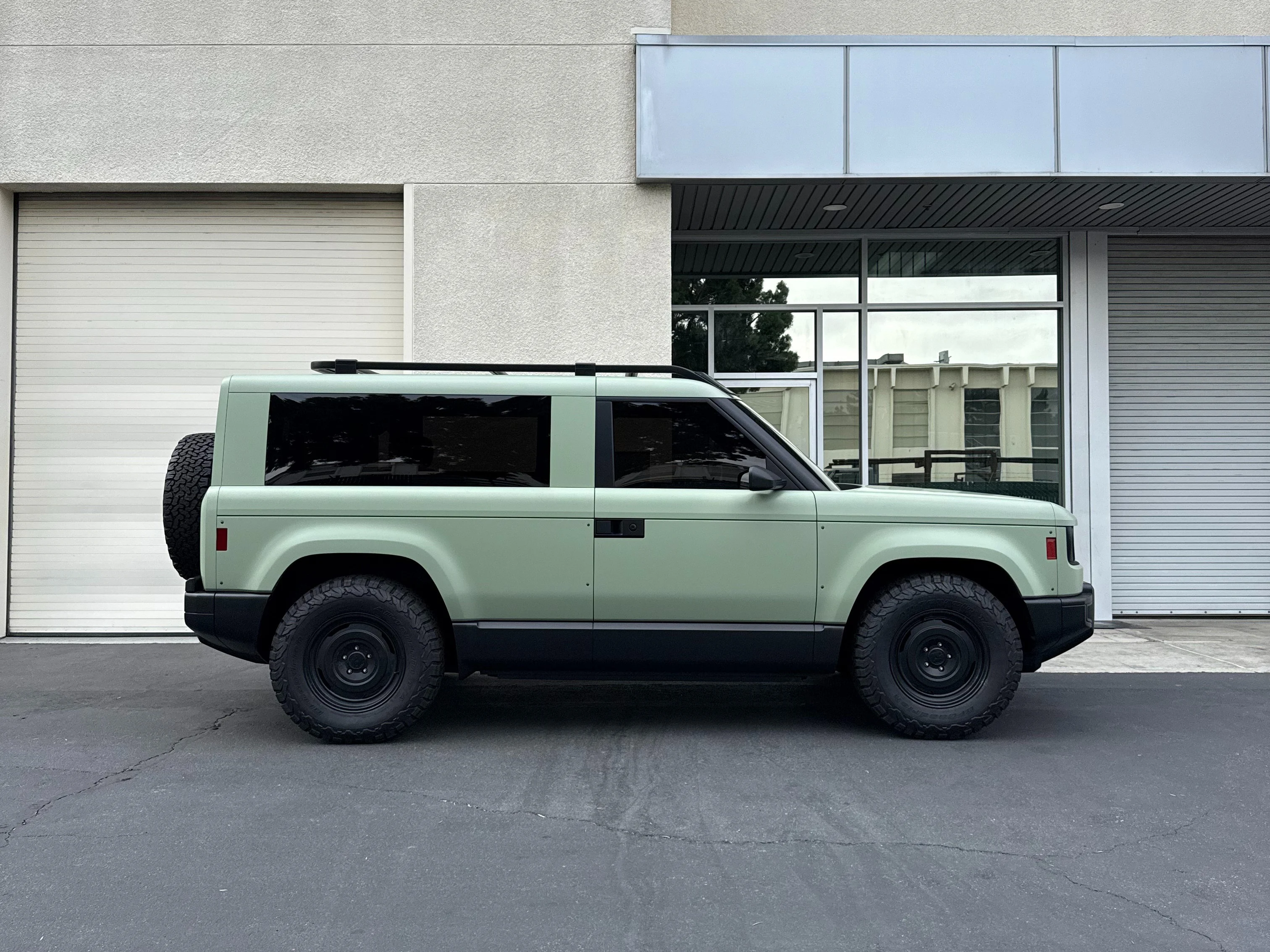 Squareback SUV Profile
