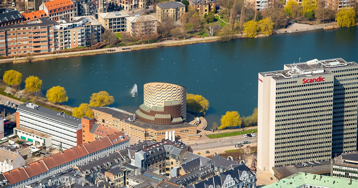 Flygfoto av Planetarium i Köpenhamn.