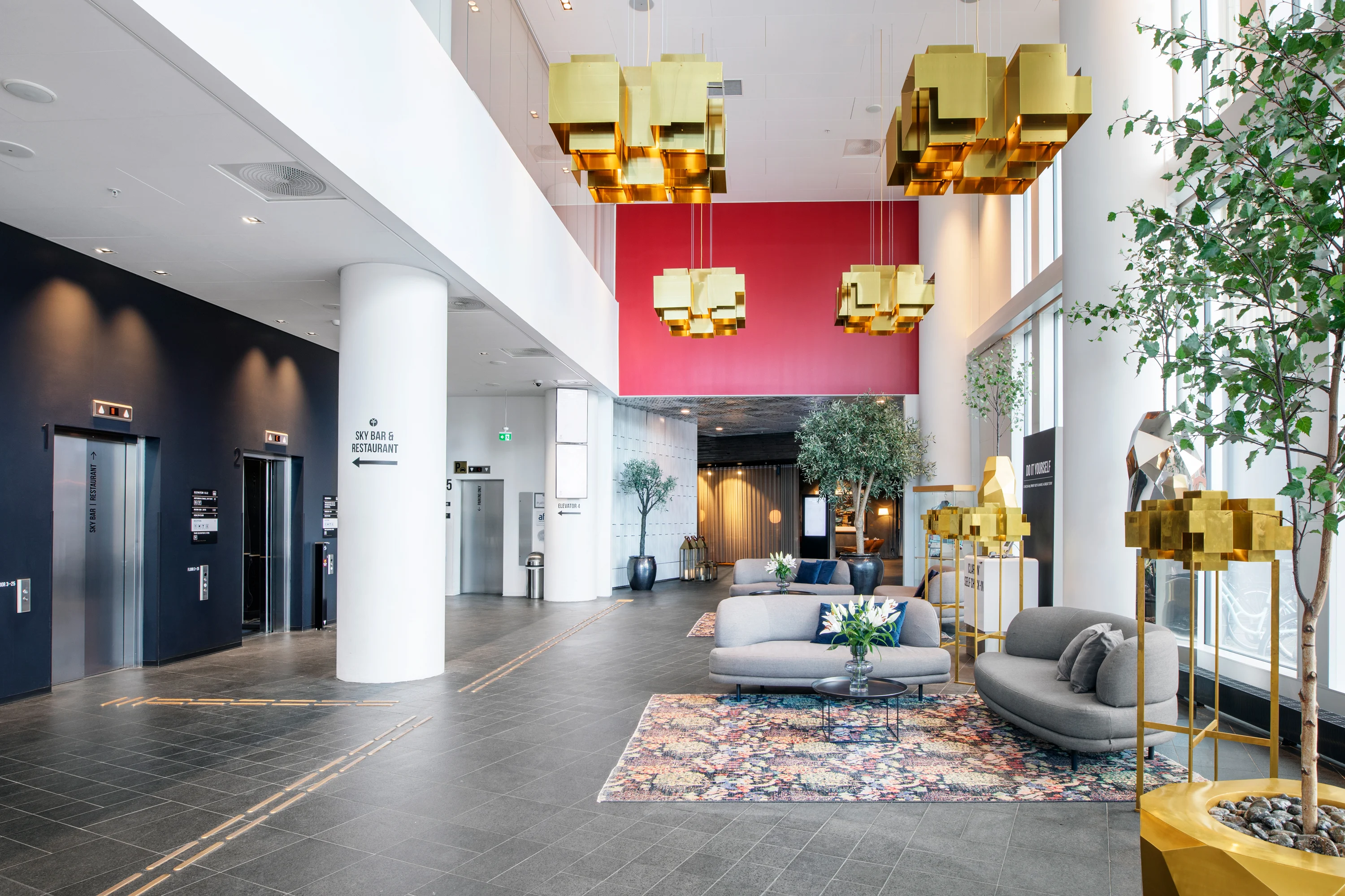 Lobby og reception hos Clarion Hotel Malmø Live