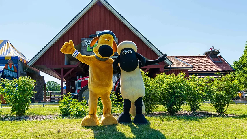 Frode Får (fåret shaun) og Bitzer som du kan møde i Skånes Djurpark.