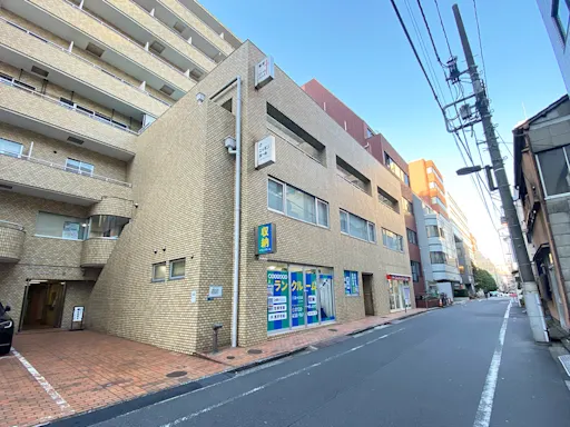 市ヶ谷駅前店の写真2 - 東京都千代田区のトランクルーム内観