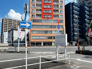 大分駅前