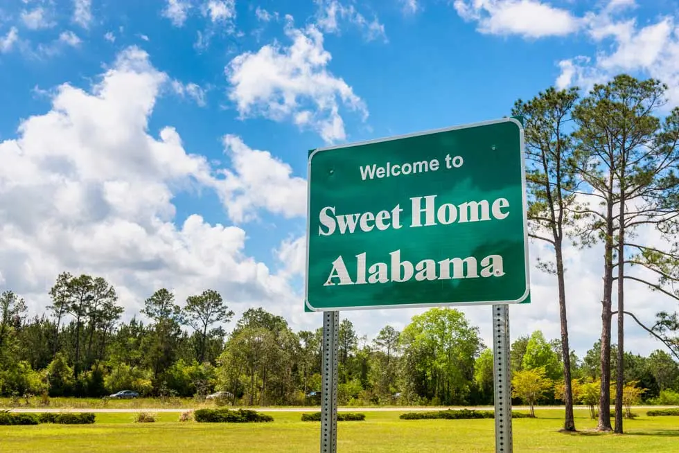 Advantage Plans: Alabama - Hero Section - Image