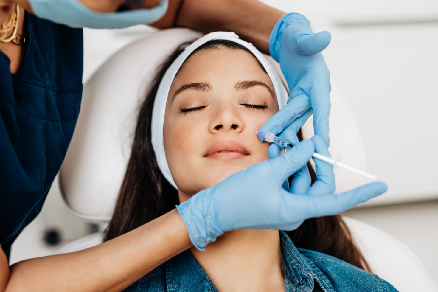 What Is an Aesthetician What Do They Do? What Is an Aesthetician What Do They Do?