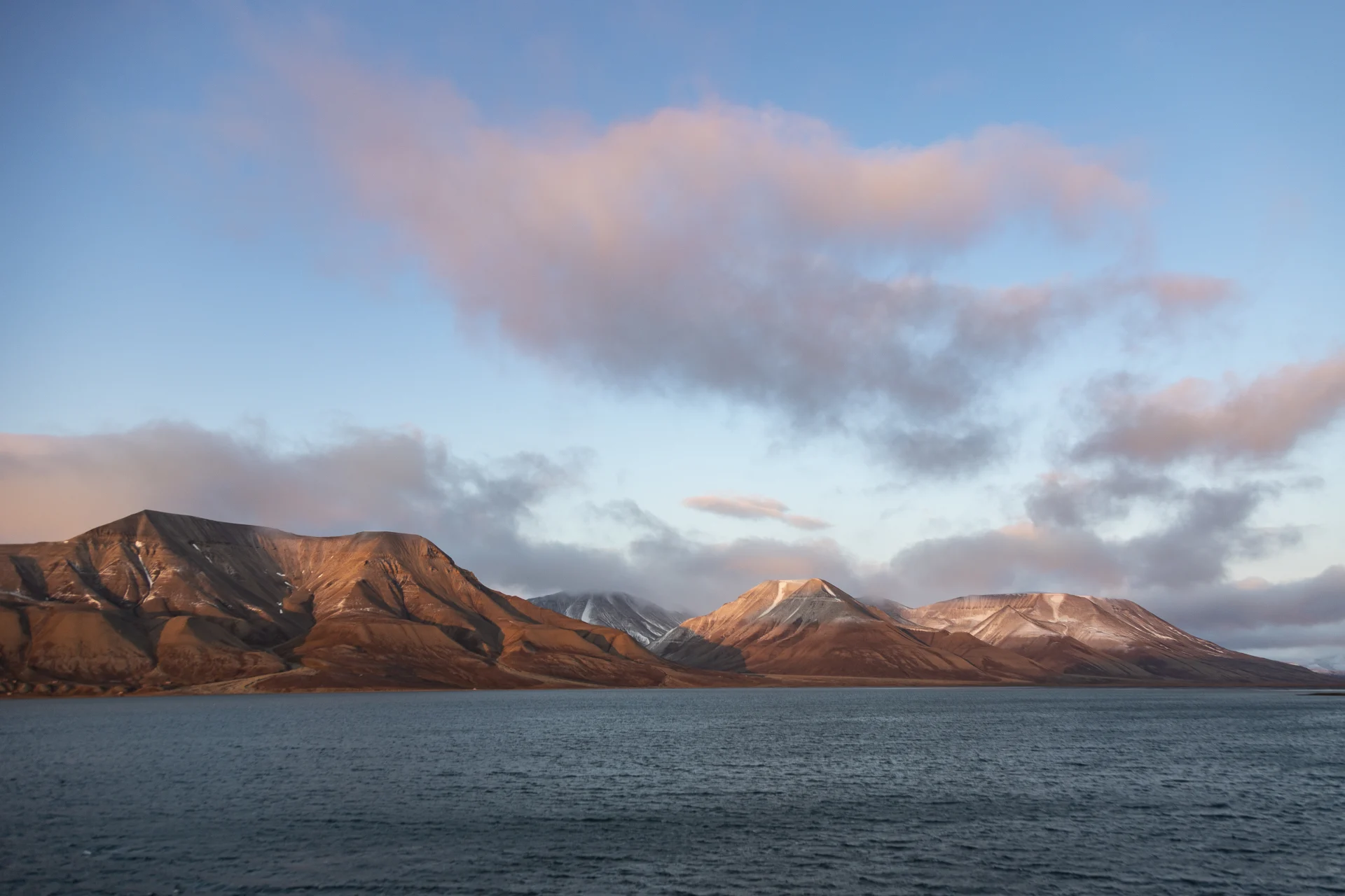 Circumnavigating Spitsbergen | In the Realm of the Polar Bear