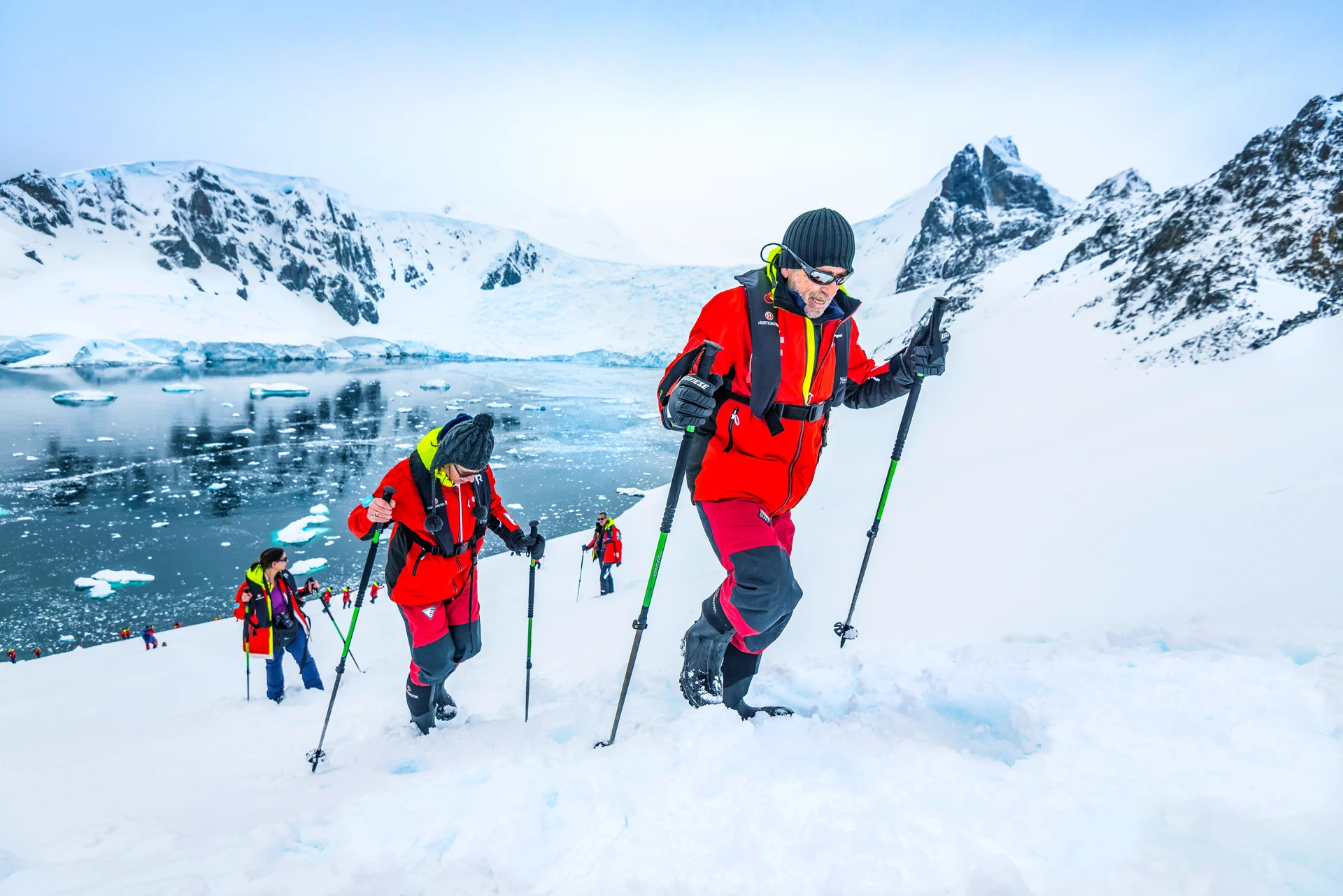 Une aventure d’un pôle à l’autre – Une croisière d’expédition unique du Haut-Arctique à l’Antarctique