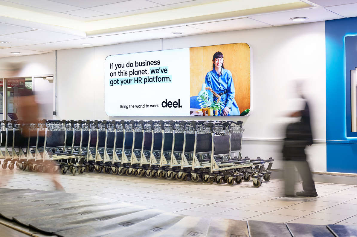 Baggage Reclaim Trio - Deel