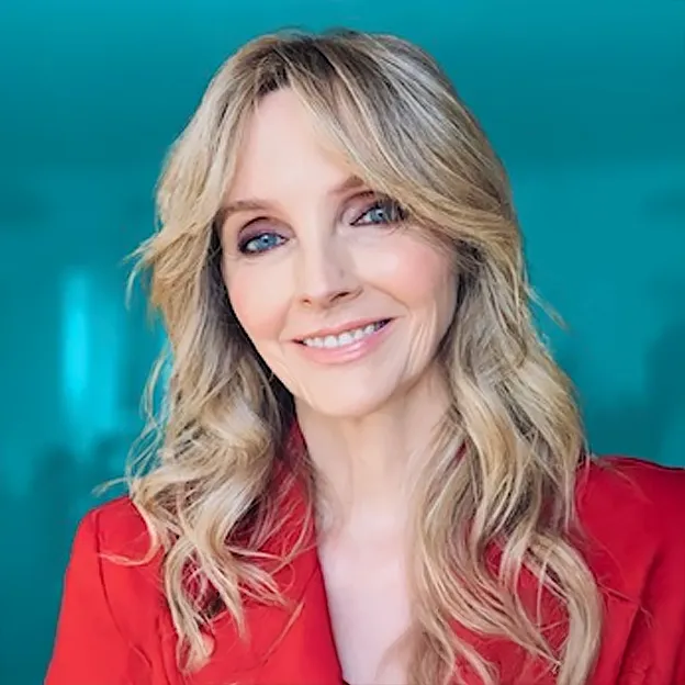 Headshot of Kirstine Stewart