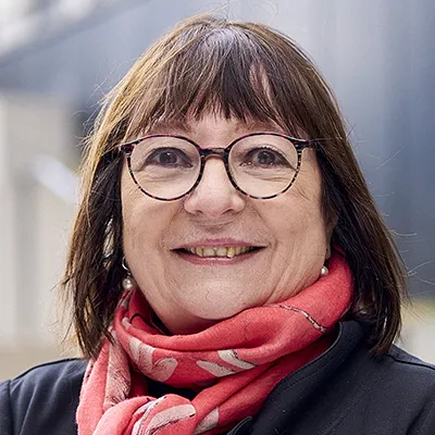 Monique Simard