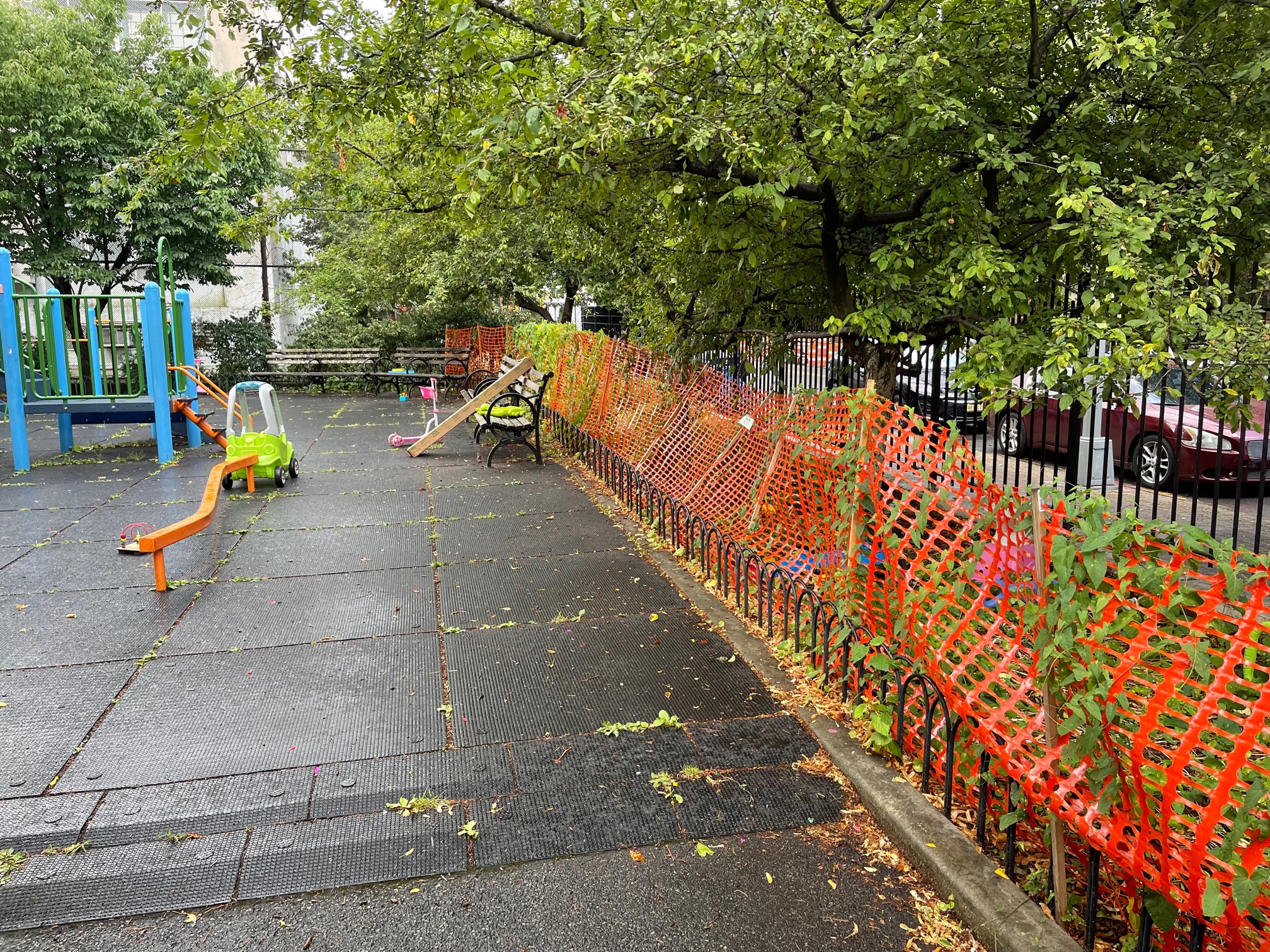 02 before - orange mesh fencing