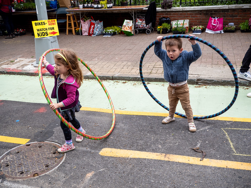 2024 block party 01 kids hula hoops