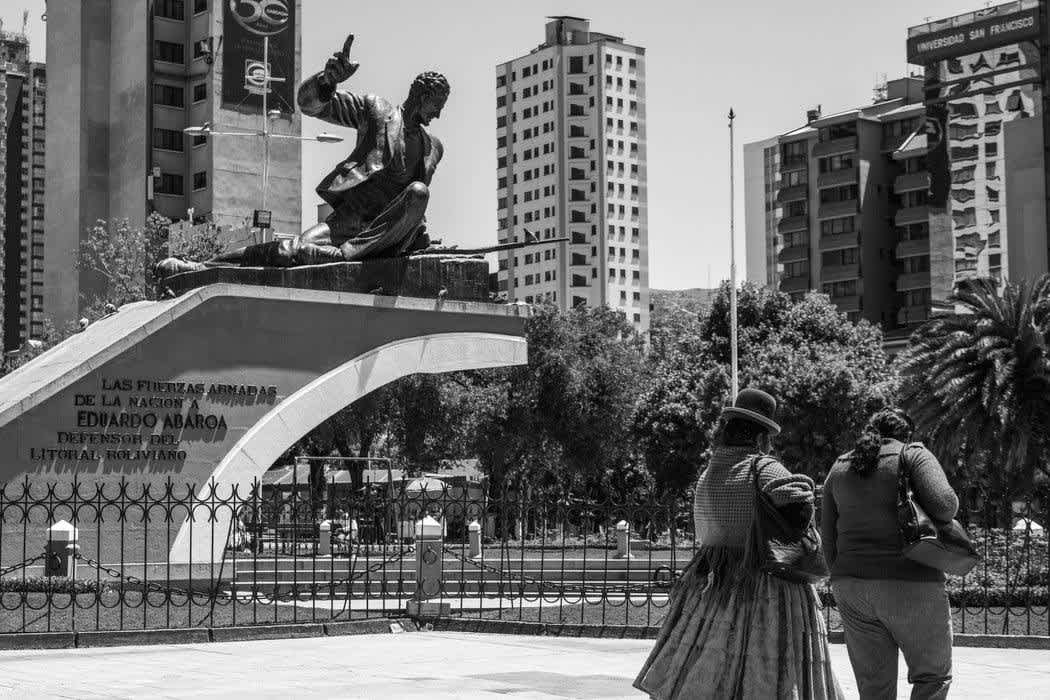 La Paz in light and shade