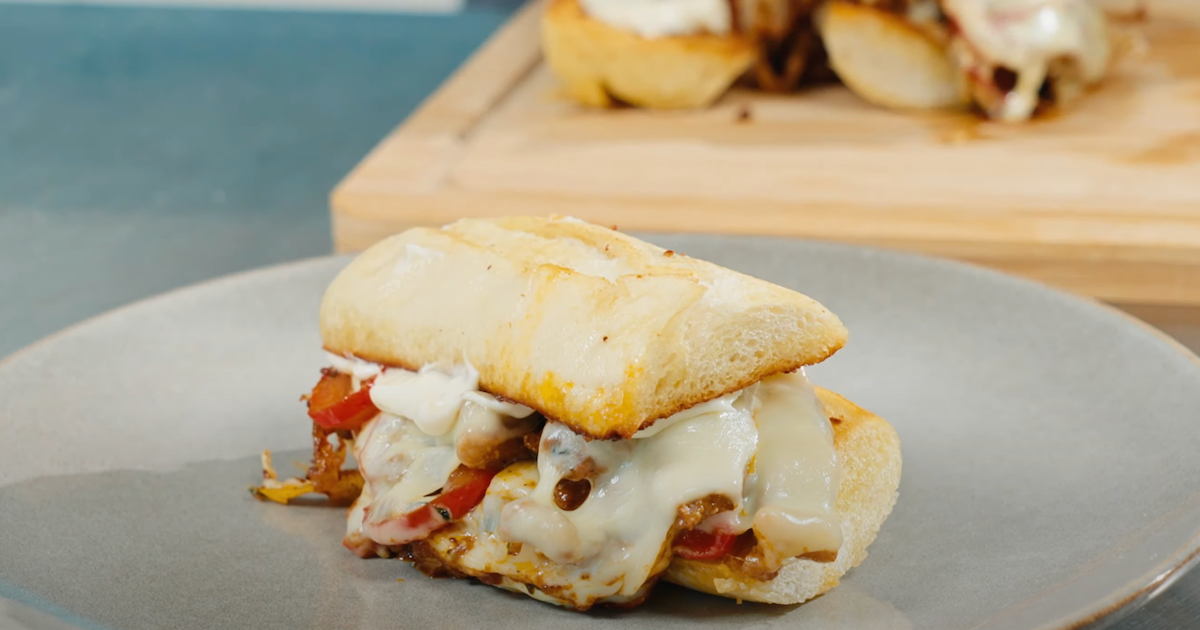 Original Philly Cheese Steak Sandwich Recipe - Wolt (Czech Republic)