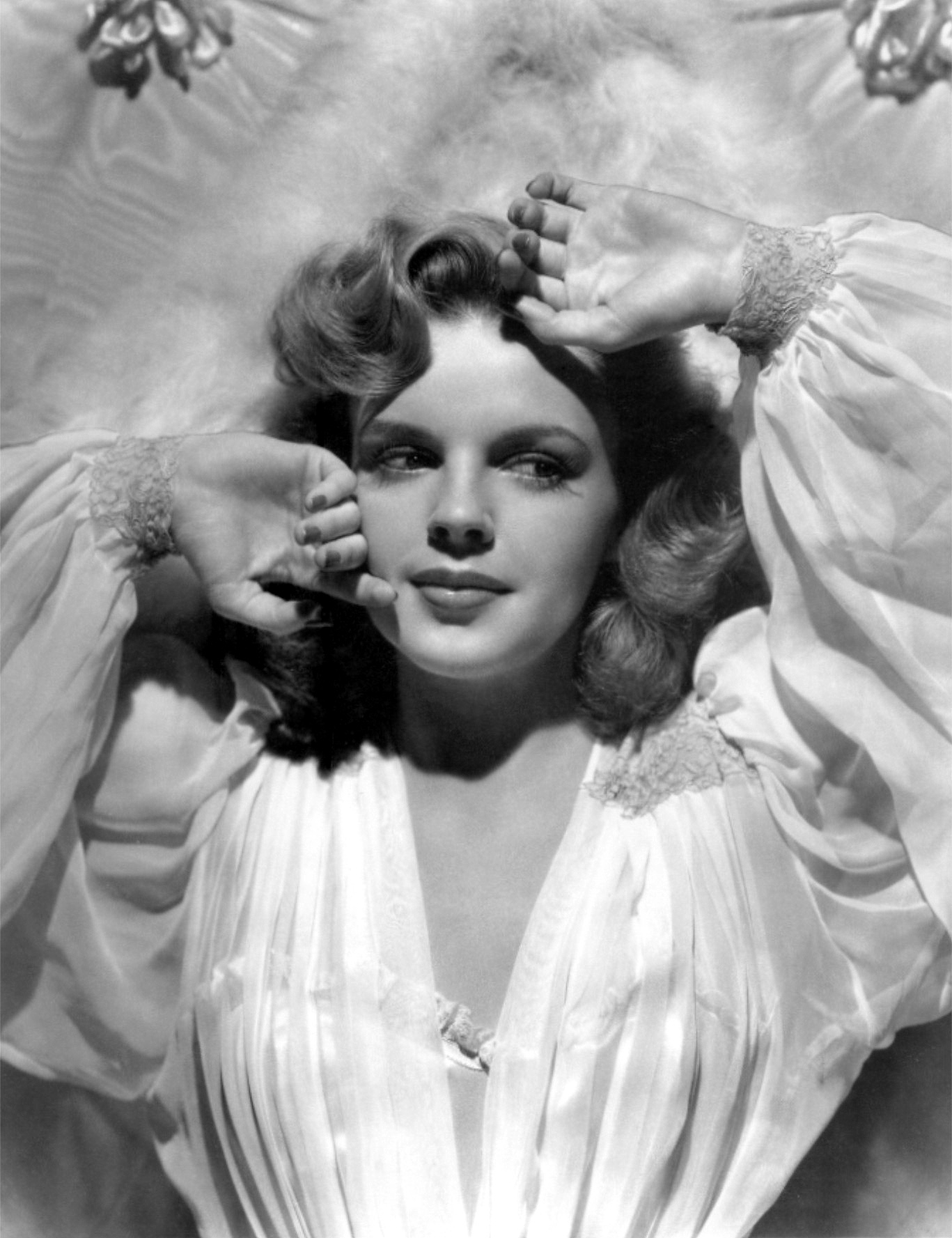 Judy Garland dead